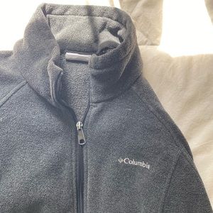 Black fleece Columbia zip up